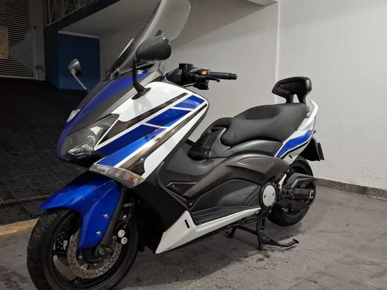 YAMAHA TMAX 